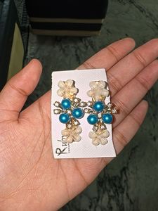Beautiful Blue Pearl & Crystal Earrings