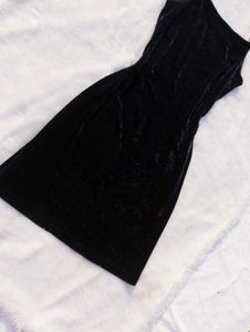 🥀✨ Gorgeous Velvet Mini Slip Dress✨