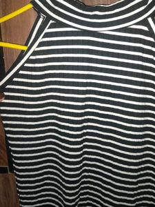 Bold Stripe High‑Neck Tank
