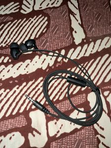 Earphone/Headphone 3.5mm Jack With Mic Unused