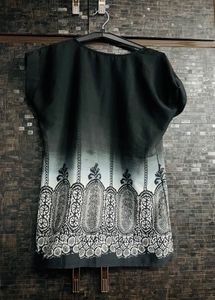 Elegant Black Printed Top