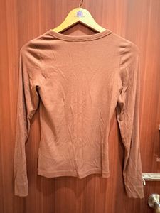 H&amp;M Long Sleeve Crew Neck Top