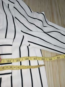 Chic Striped Zip-Front Blouse