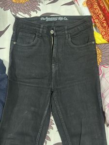 Classic Black Skinny Jeans