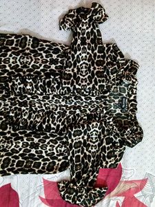 Chic Leopard Print Ruffle Blouse