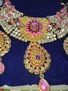 Exquisite Pink &amp; Gold Kundan Necklace Set