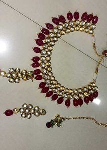 Kundan Necklace and Earring Set