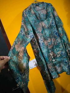 Beautiful Floral Print Kurta
