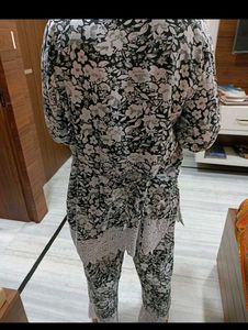 2 combo Floral Print Kurta Set with Lace Trim
