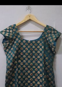 Green Kurti