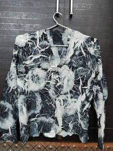 Stylish Black & White Printed Top
