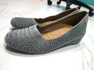 Grey Stone Bellies Heel For Women