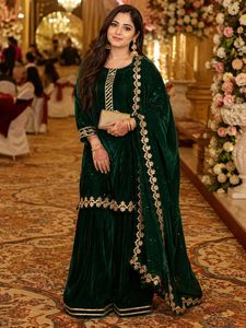 🔥SALE🔥Elegant Emerald Green Velvet suit