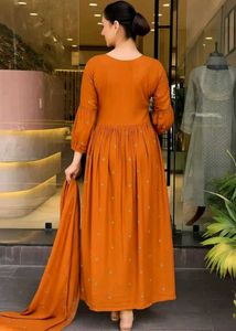 ETHNIC Orange Kurta Set with Dupatta