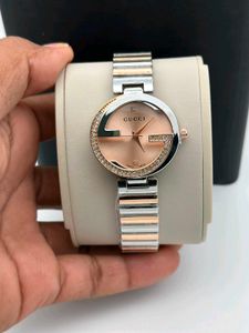 GUCCI PREMIUM QUALITY LADIES WATCH AT SALE