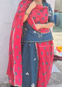 Elegant Teal Kurta Set with Red Dupatta