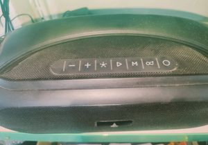 Boat Partyal 53 Speaker. Like New. Good Condition.