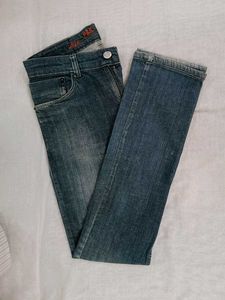 Denim Jeans With Fluffy Striped Top.