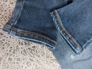 Jeans For Girls- BABY GAP - 5 Years