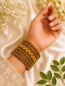 Sparkling Golden Bangle Set laakh(fre delivery)