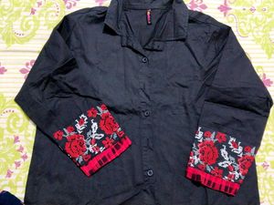 Black crop shirt with Embroidered Sleeves