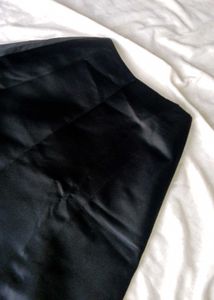 🍷Royale Black Satin Skirt🍷