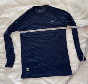 Nike Men's Long Sleeve T-Shir