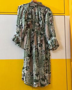 Flowy Printed Midi Dress with jean’s 👖