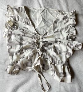 tie up crop top🤍