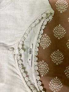 Sleeveless Lace Trim Top