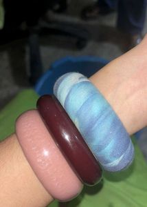 Set of 6 Vintage Bangles