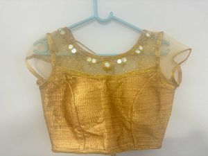 Designer Blouse &amp; Elegant Cream &amp; Gold Saree