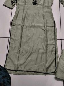 beautiful pista colour suit