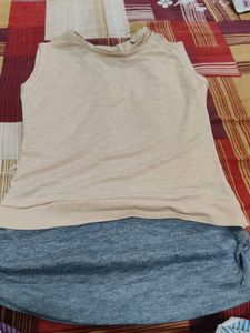 Graphic Print Sleeveless Top