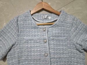 Chic Tweed Cropped blazer