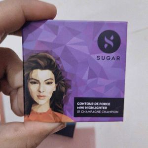 SUGAR Cosmetics Contour De Force Mini Highlighter