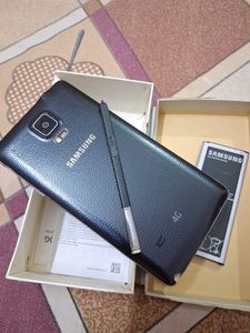 Samsung Galaxy Note 4 with Bill