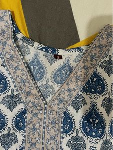 Blue & White Paisley Print Kurta