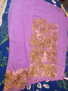 Elegant Lavender Saree with Floral Border