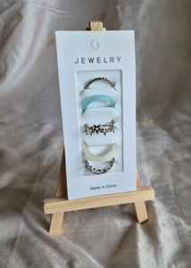 Set of 5 Trendy Gemstone Rings