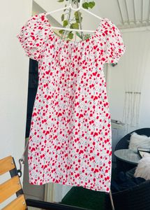 Pretty Floral Bodycone Dress