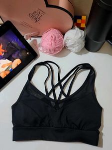 Black Sports Bra with Strappy Detail 🌸✨️