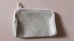 6 Pouches