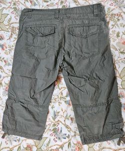 Stylish Cargo Capris
