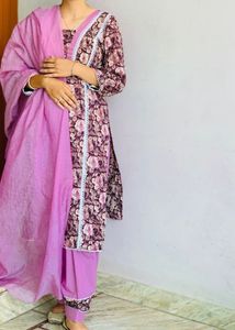 Elegant Floral Kurta Set with Dupatta