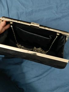 Elegant Black Clutch with Chain