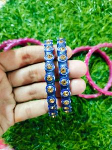 Pink &amp; Violet Colour In Bangle