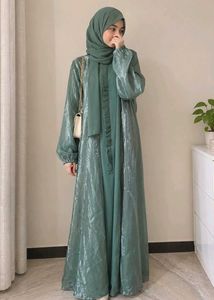 Elegant Abaya Set in Green
