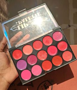 🌸Lipstick, Eyeshawdo& blush 💕 Palette