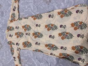 Cream Floral Print Kurta with Lace Detail